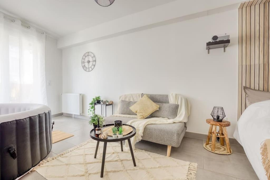 Super Appartement Cosy-Jacuzzi Proche De Paris Rosny-sous-Bois Exterior foto
